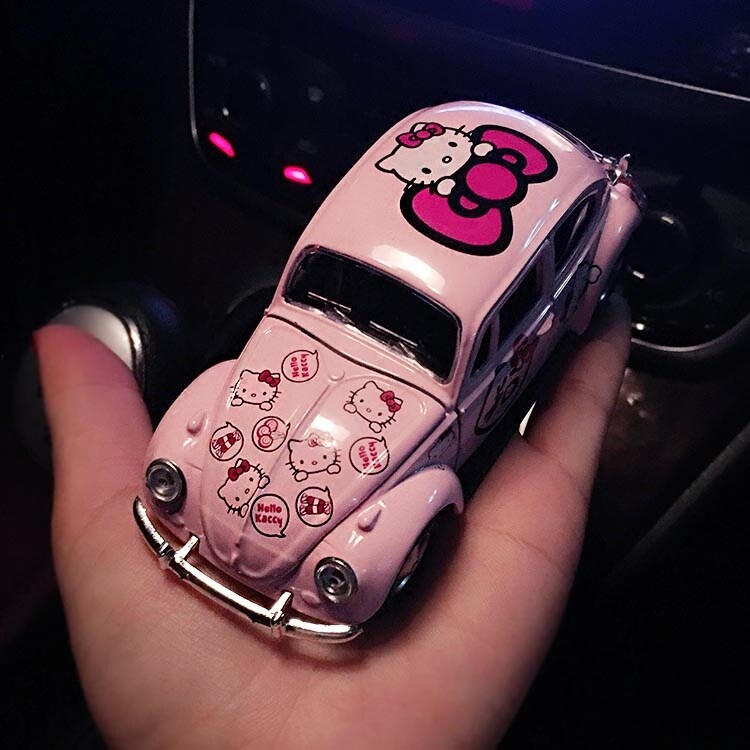 Mô Hình Xe Ô Tô Beetle 3 Door Bằng Hợp Kim Màu Hồng Dành Cho Bé