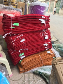 Thảm chùi chân san hô to (40 x 60)