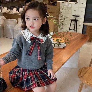 Set áo nỉ xám vs chân váy caro xòe