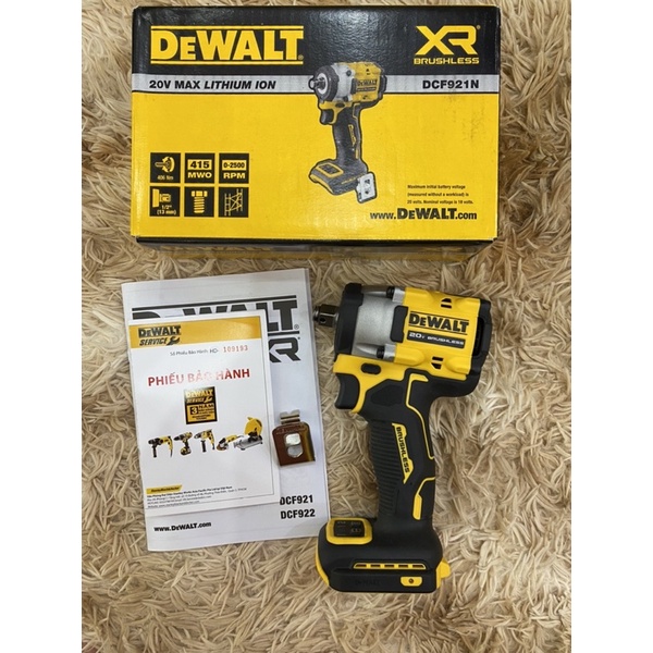 DCF921 - Máy siết bulong dùng pin 18v dewalt - Hàng chính hãng