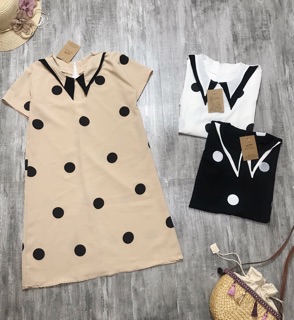Váy chấm bi phối cổ