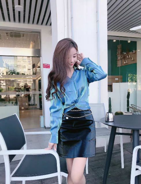 (Sẵn) Áo sơ mi satin phản quang croptop buộc vạt trẻ trung sành điệu