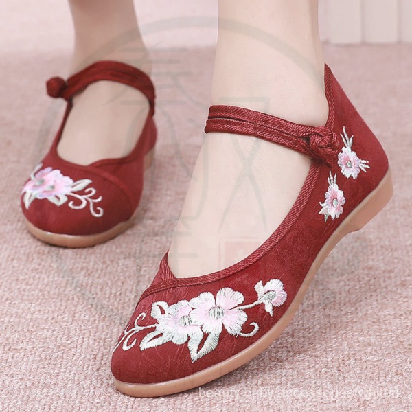 Giày búp bê nữ bằng vải thêu họa tiết dân tộc cổ trang Trung Hoa