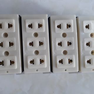 Ổ cắm 3 ngả đa năng Kip