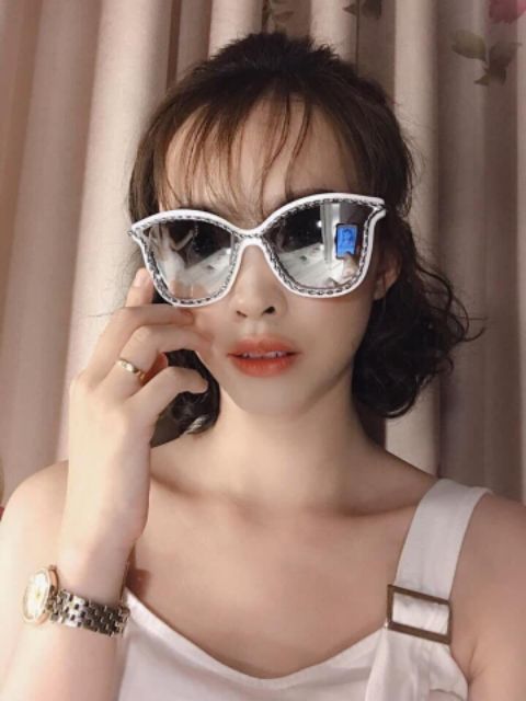 Kính mát nữ Marc Jacobs cá tính thời trang chính hãng | BigBuy360 - bigbuy360.vn