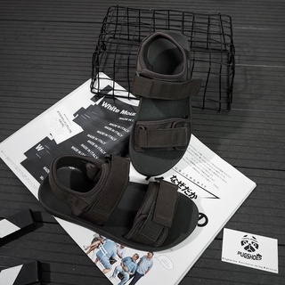 Sandal uniqlo chỉ có tại pugshoes store