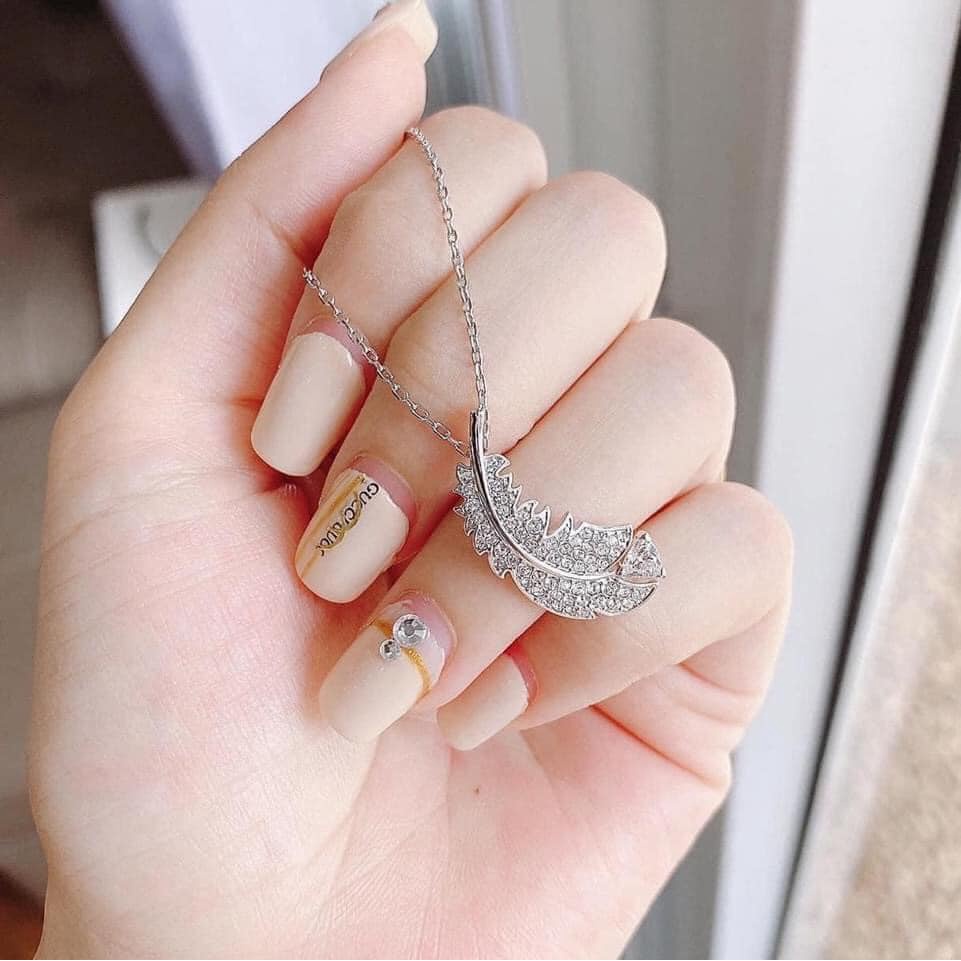 Dây chuyền Swarovski 5516005 kèm khuyên tai lông vũ Vòng cổ lông vũ