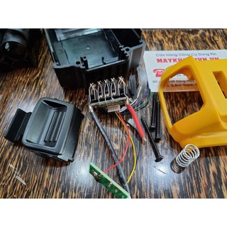 VỎ MẠCH PIN DEWALT 20V