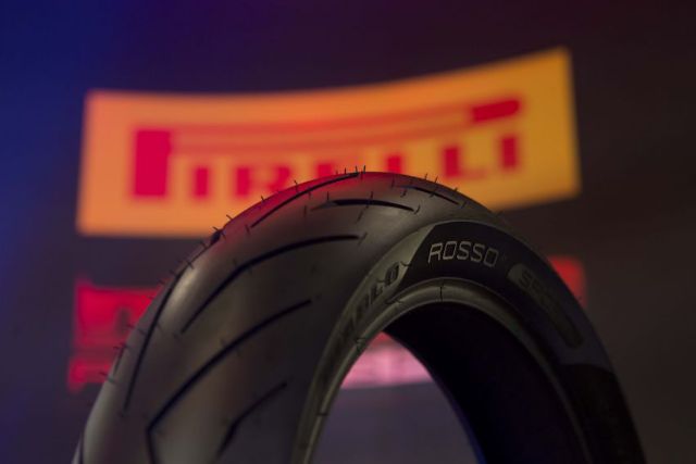 Lốp Pirelli rosso sport vành 17