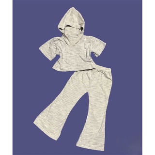 Đầm body dài tay khoét eo cho bé