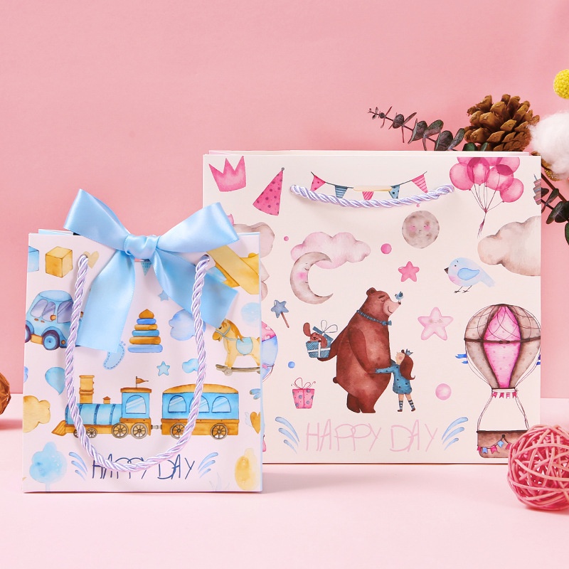 Túi quà tặng dễ thương cute, túi giấy có quai đựng quà sinh nhật, mừng năm mới, tết, gift bag hoạt hình xinh xắn