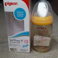 Bình sữa pigeon