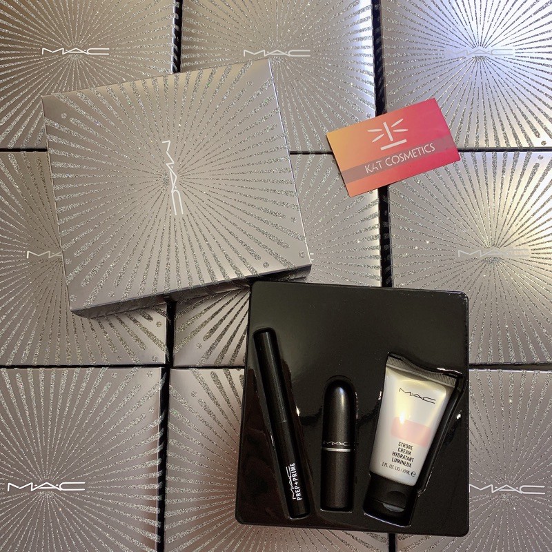Set trang điểm 𝗥𝗨𝗡 𝗧𝗛𝗘 𝗦𝗛𝗢𝗪 𝗞𝗜𝗧 giới hạn nhà MAC