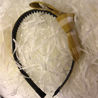 Bờm caro thắt nơ