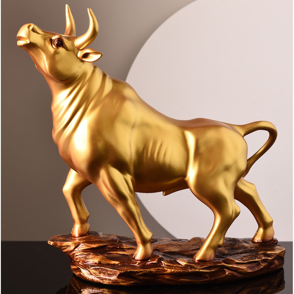 tượng trâu vàng cao cấp. decor trang trí phòng làm việc. decor trang trí phòng khách. tượng trâu vàng.