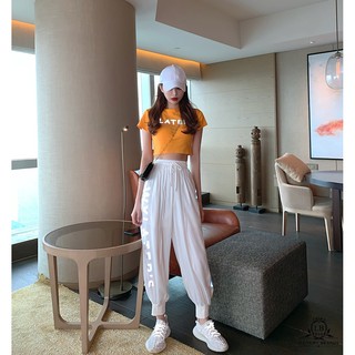 [CÓ SẴN] SET SPORTY GIRL ÁO THUN PHÔNG CROPTOP CỘC TAY QUẦN THỂ THAO NỮ CẠP CAO BÓ ỐNG CHỮ PHÁT SÁNG ULZZANG