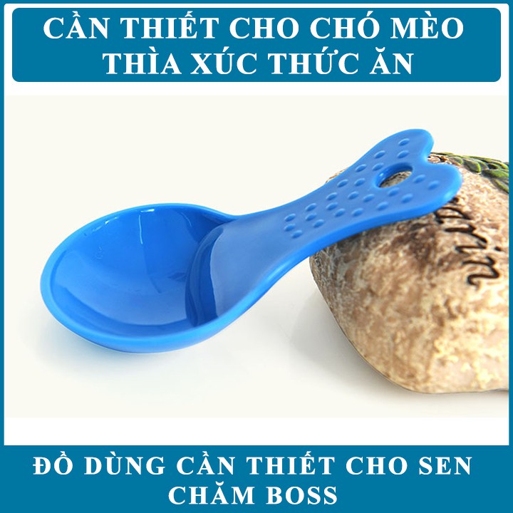 thìa nhựa xúc thức ăn cho thú cưng