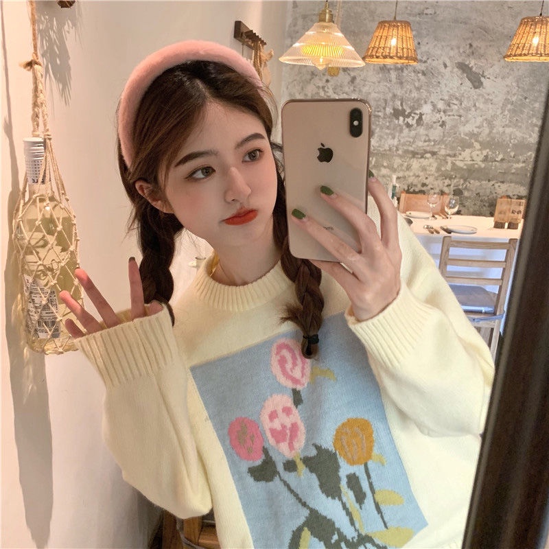 Áo len cổ tròn họa tiết hoa nhỏ ngọt ngào phong cách Nhật Bản