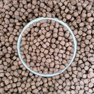 Thức ăn cá koi, ba đuôi, cá cảnh, cá kiểng STELLA đủ size