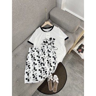Set áo phông + chân váy kaki