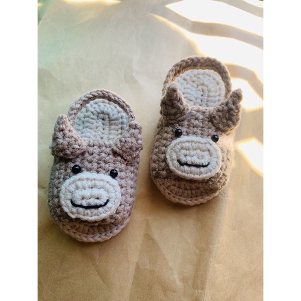 Giày trâu con bằng len có quai cài bé trai, bé gái 0-18m