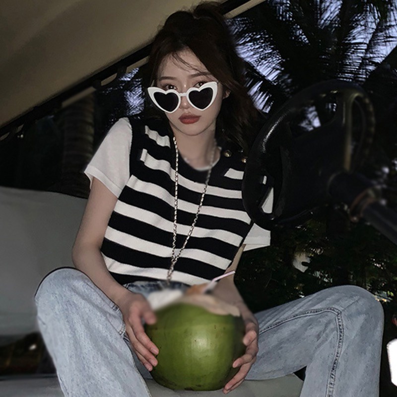 QKOOLE Áo nữ  không tay kẻ sọc ngang thời trang Hàn Quốc