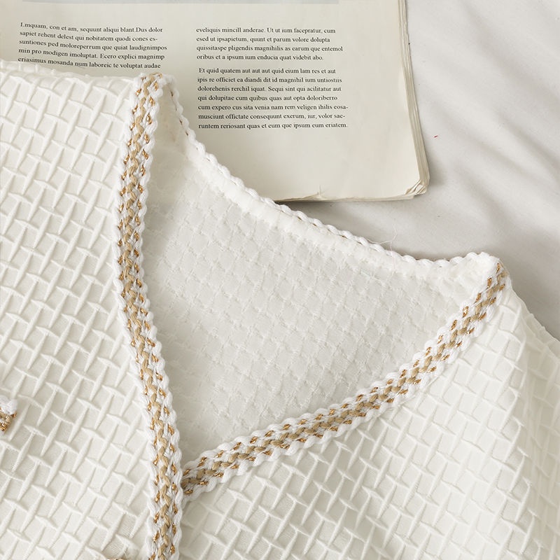 Áo lụa mỏng tay ngắn phối viền kẻ ô vuông phong cách Pháp thời trang mùa hè 2022 cho nữ