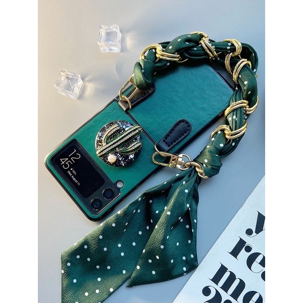 [HÀNGSẴN] Ốp da Samsung Z Flip 3 / Z Flip 4 sang chảnh kèm dây xách khăn lụa / Z Flip3 / ZFlip3 / Z Flip4/ ZFlip4