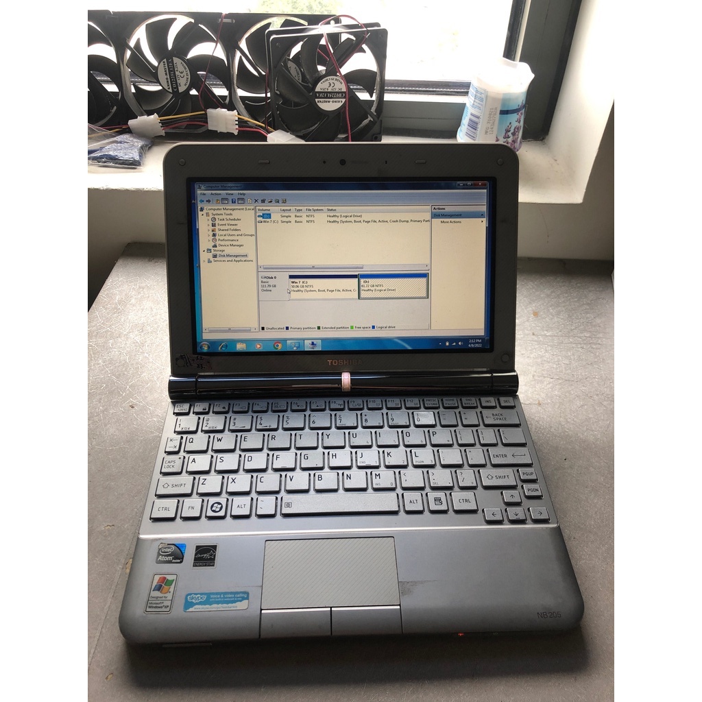 Laptop văn phòng cũ Toshiba NB205,Atom N280,2GB Ram,120GB HDD.