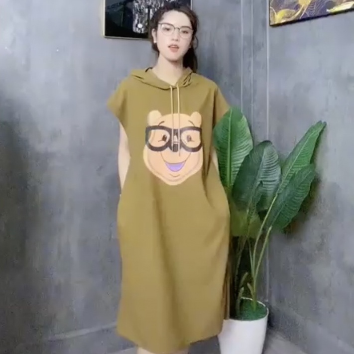 Váy sát nách len thun hình gấu đeo kính có mũ, đầm bầu form rộng dáng dài, VÁY LEN POOH SÁT NÁCH VLP219 - Tirahouse