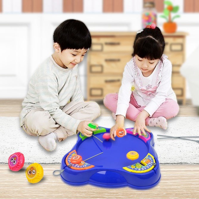 Bộ đồ chơi con quay 4 người cực thú vị mới nhất 2022