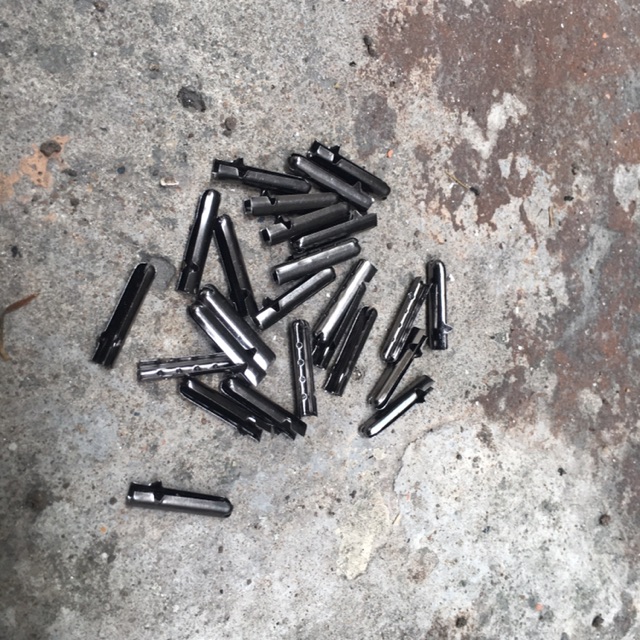 Tips bọc đầu dây giày