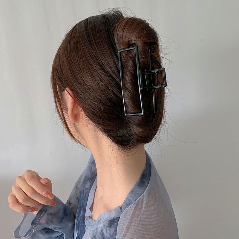 Kẹp tóc màu đen phong cách Hàn Quốc cho nữ