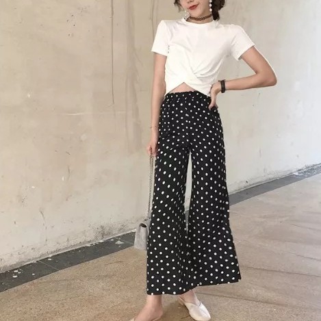 Áo Thun Nữ Tay Ngắn Cổ Tròn, Cổ Tim Ôm Dáng Dáng Vải Thun Mềm Mịn Mát Phù Hợp Đi Chơi, Tập Gym - T02