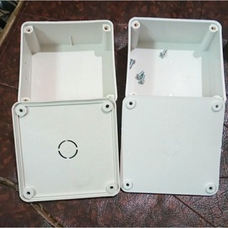 10 Hộp nhựa kỹ thuật kín nước, kích thước: 11 x 11 x 5 cm (nhựa tốt, bền, đẹp)