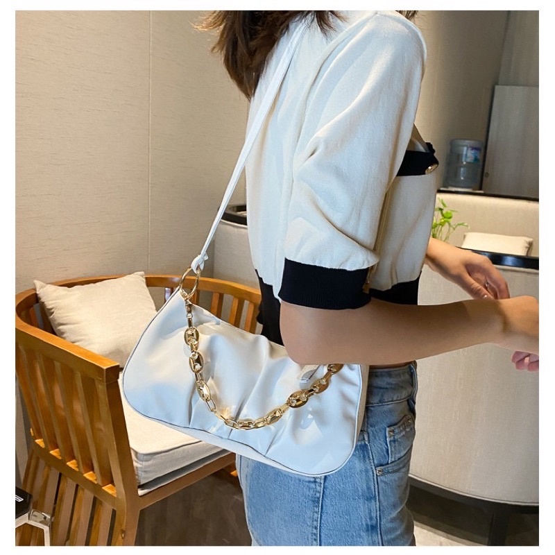 TÚI ĐEO CHÉO NỮ KẸP NÁCH NỮ DA NHÚM PHỐI DÂY XÍCH NGANG SIÊU HOT