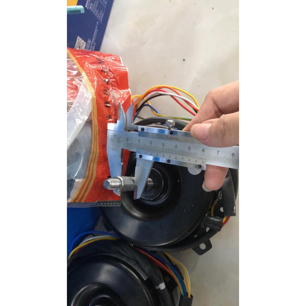 Motor quạt điều hoà , hơi nước xịn