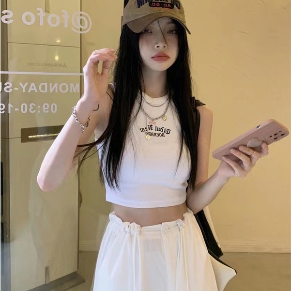 Áo Croptop Sát Nách Hoạ Tiết Chữ Thêu Thiết Kế Quyến Rũ