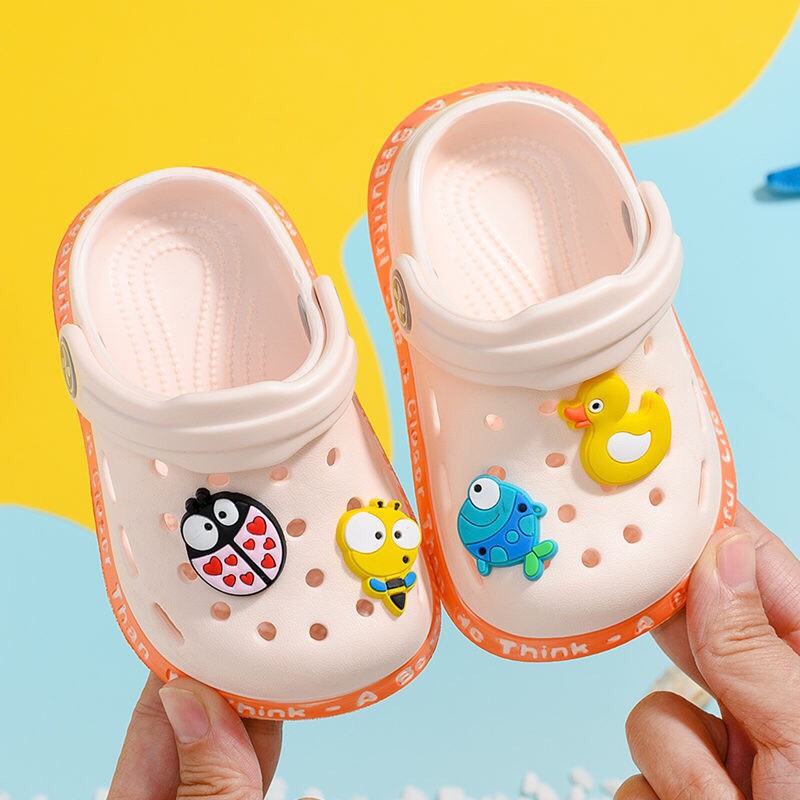 Dép Sục Cho Bé 💞FREESHIP💞 Đễ Chống Trơn Có Quai Sa Kèm Sticker Trai Và Gái Siêu Nhẹ Bé 1=>5 Tuổi [evelykids]