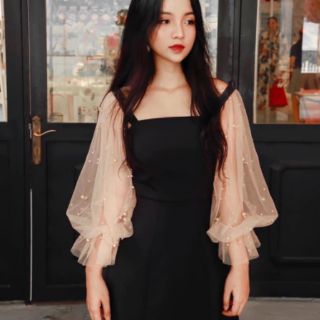 Váy tay ren bồng đính hạt