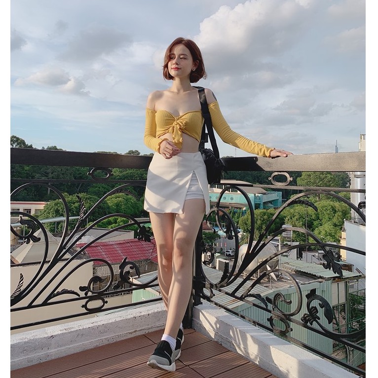 Crop tay dài trễ vai cột ngực