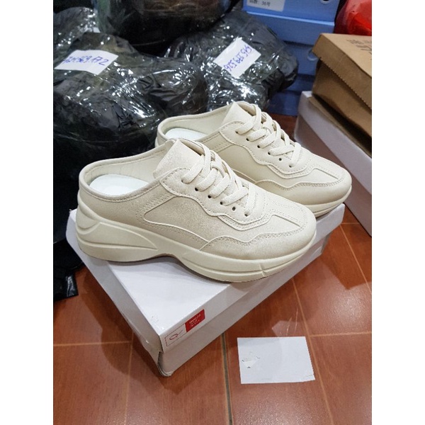 Sục thể thao nữ trắng kem đế cao 5p