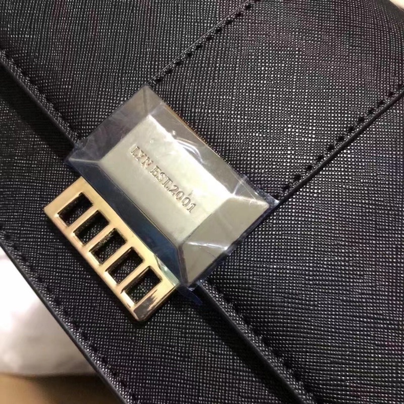 𝐓𝐮́𝐢 𝐋𝐘𝐍 𝐤𝐡𝐨𝐚́ 𝐯𝐮𝐨̂𝐧𝐠 đ𝐞𝐨 𝐜𝐡𝐞́𝐨