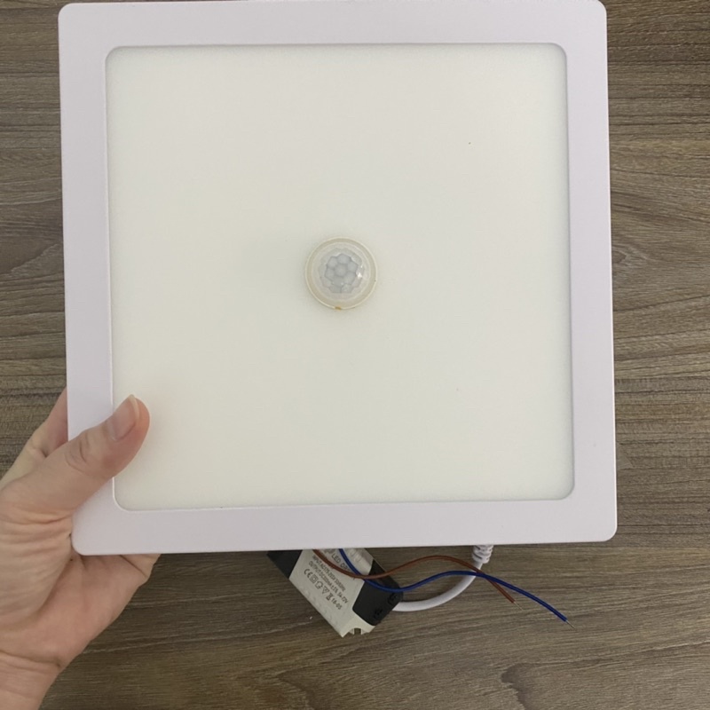 Đèn ốp nổi cảm biến chuyển động cao cấp siêu sáng - Đèn led tiết kiệm điện hiệu quả