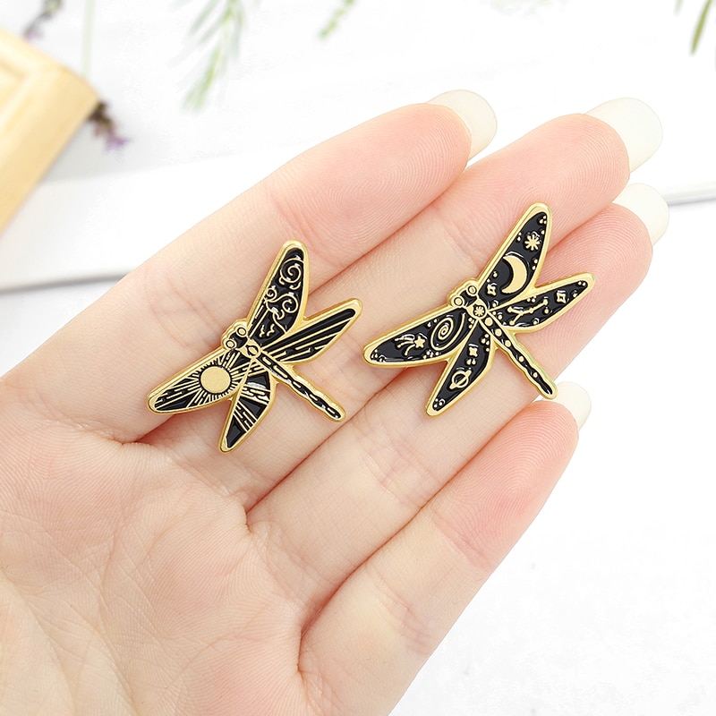 Ghim cài áo QIHE JEWELRY tráng men hình chuồn chuồn mặt trăng phong cách gothic punk dùng làm quà tặng cho bạn bè