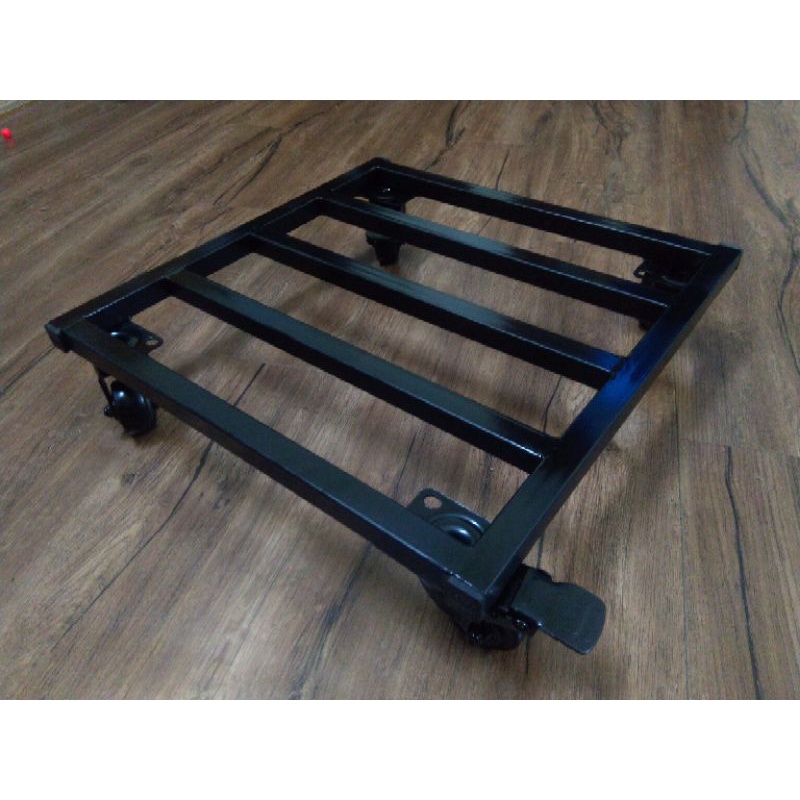 Kệ kê chậu cây-chậu đá mài-đồ dùng cao cấp, có bánh xe di chuyển xoay 360°. Bánh xịn loại đẹp- bền bỉ.hộp thép 2x2cm