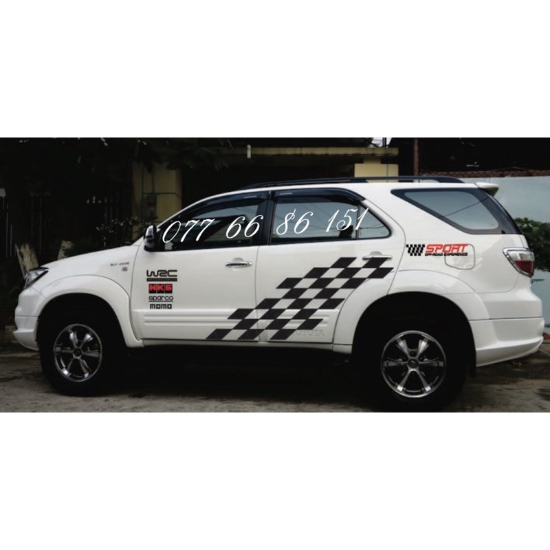 Tem Dán Sườn Xe Fortuner.Cho tất cả dòng xe 7 chỗ