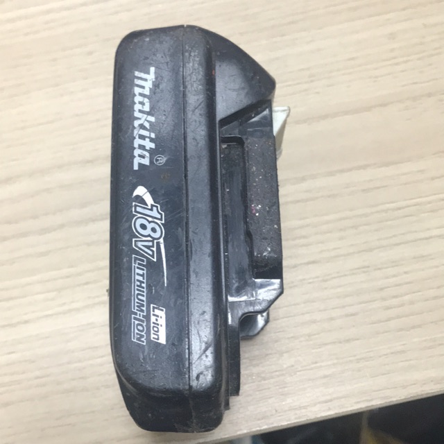 Vỏ mạch còn cell makita 18v (1 hàng cell)
