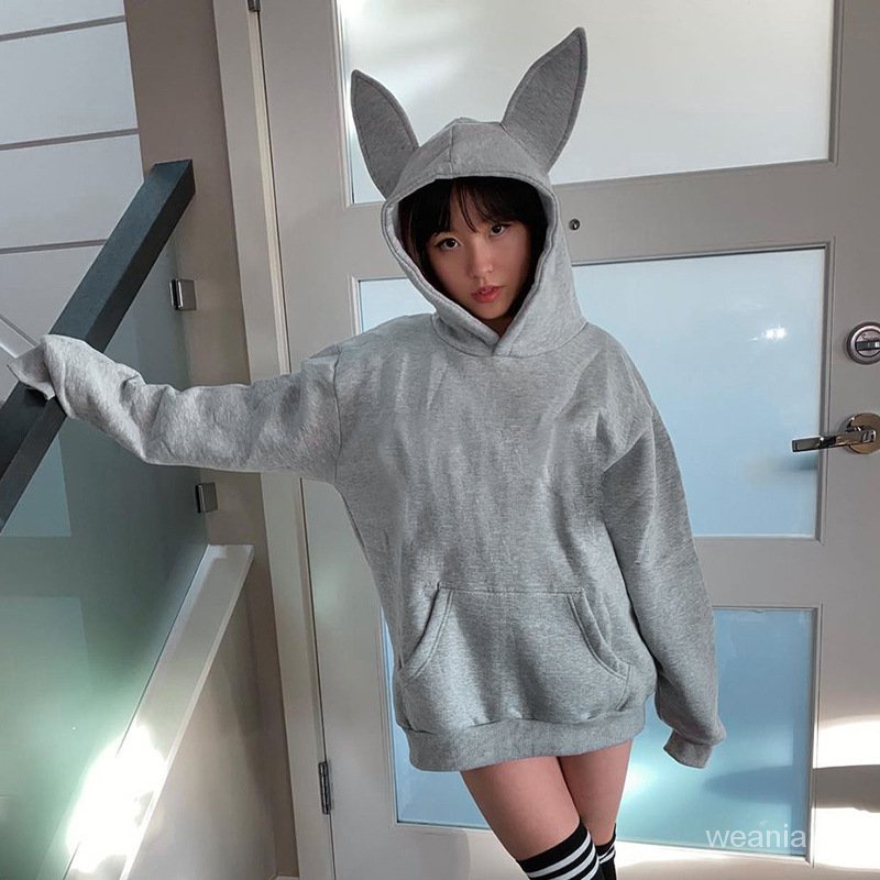 Áo hoodie tay dài phối túi hoạ tiết tai thỏ thiết kế năng động cá tính cho nữ