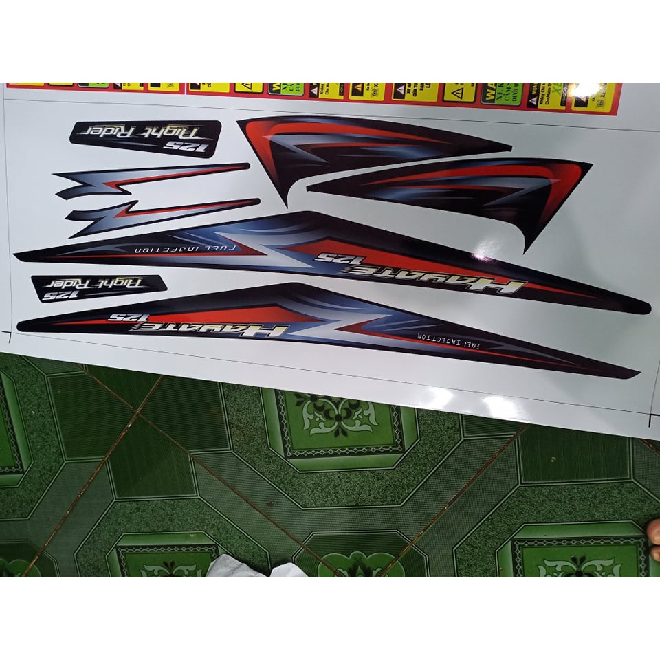 Tem rời hayate 125 đỏ bac xe đen. có ảnh thật lên xe hình cuối